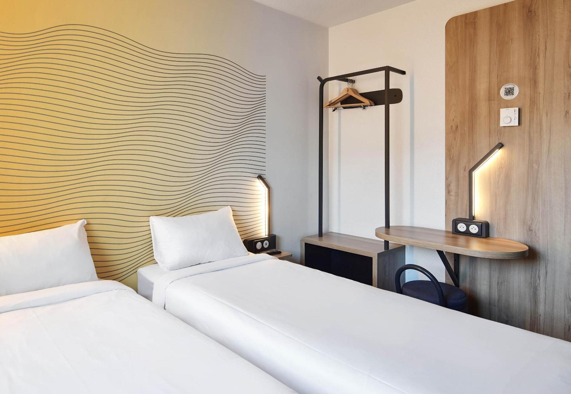 B&B Hotel Paris Saint-Denis Pleyel Exterior photo